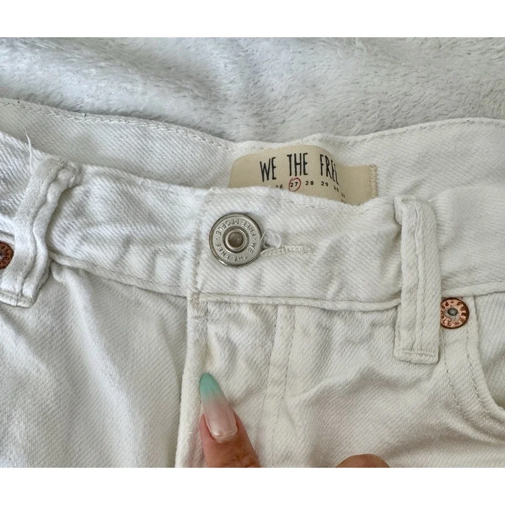 Free People Women's White Denim Loving Good Vibrations Cut Off Shorts Size 27 - Picture 3 of 12